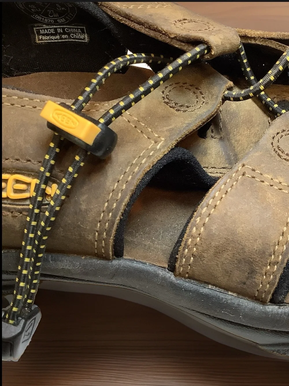 Keen Men’s Newport H2 SZ 9 Sandal Water Hiking Closed Toe